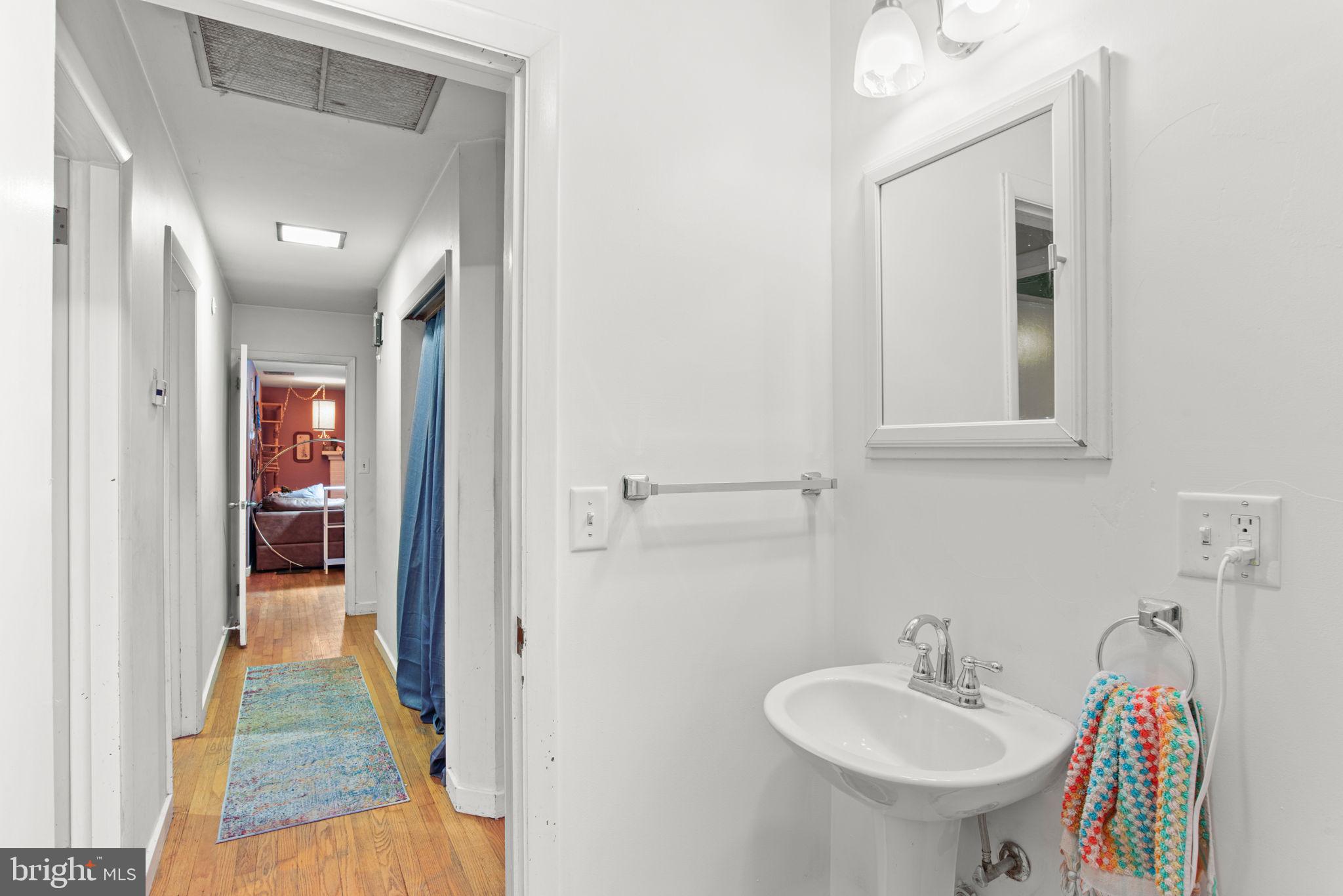 401 Village Road Harrisburg, PA 17112 - Photo 25 of 31