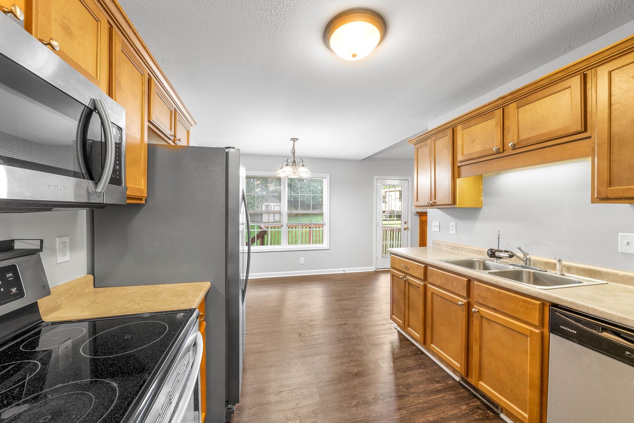 1784 Ridge Runner Court Clarksville, TN 37042 - Photo 16 of 33 Gallery Image 16