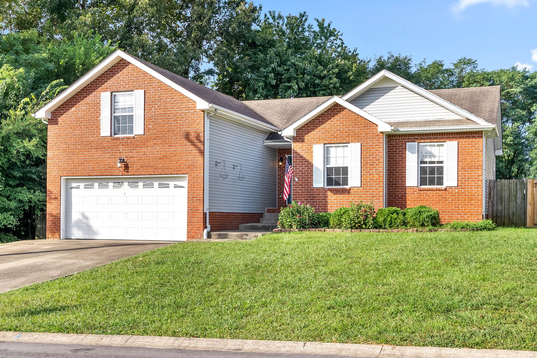 1784 Ridge Runner Court Clarksville, TN 37042 - Photo 3 of 33 Gallery Image 3