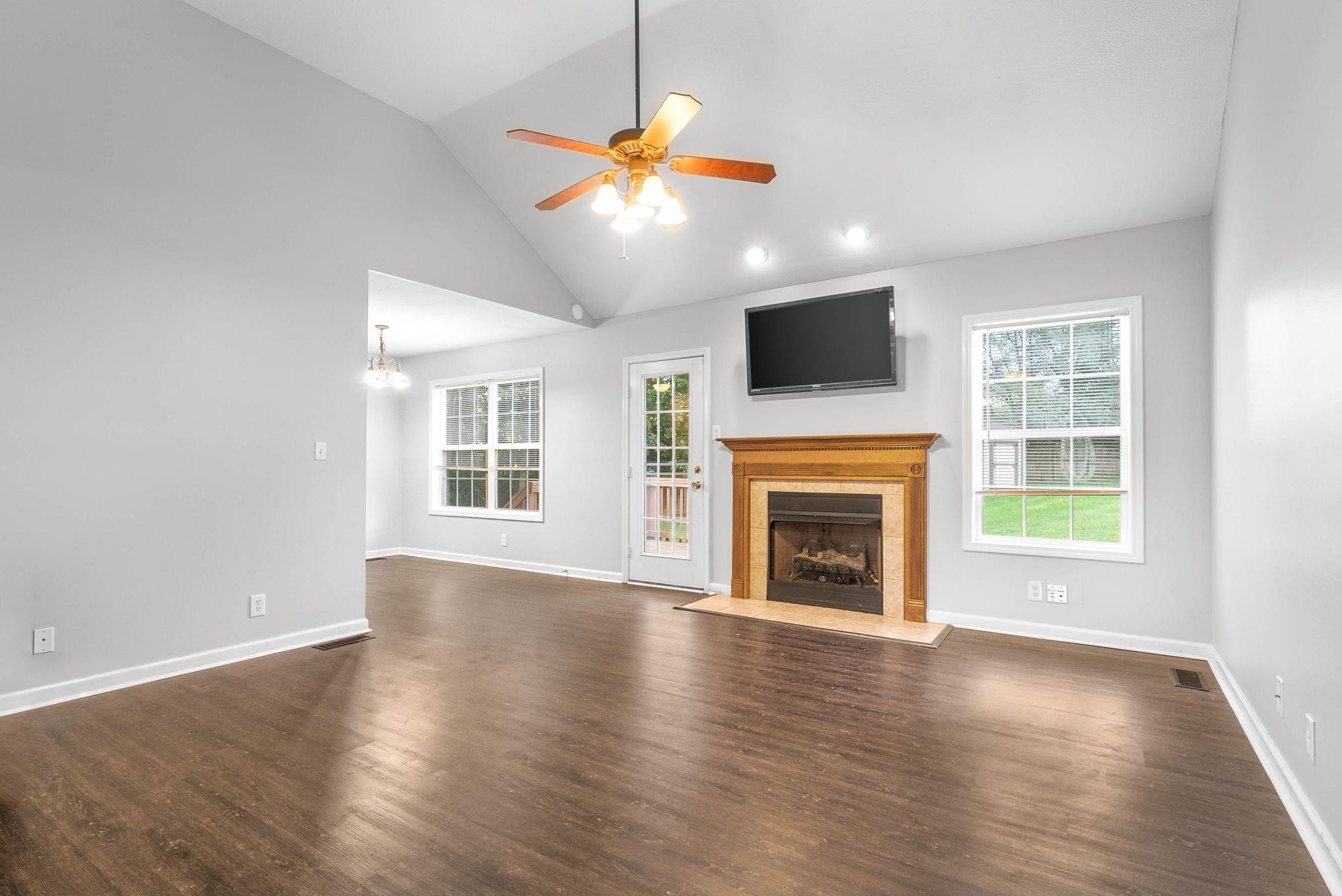 1784 Ridge Runner Court Clarksville, TN 37042 - Photo 6 of 33 Gallery Image 6