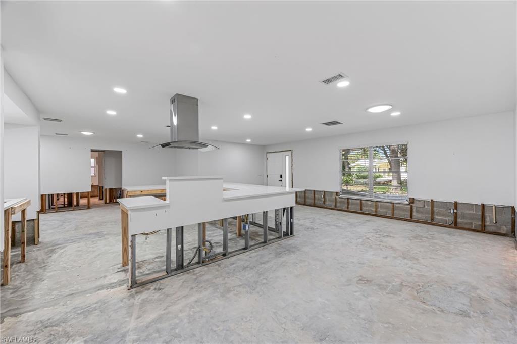 2472 Harbor Road Naples, FL 34104 - Photo 13 of 29 Gallery Image 13