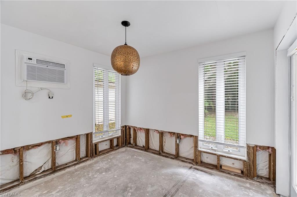 2472 Harbor Road Naples, FL 34104 - Photo 17 of 29 Gallery Image 17