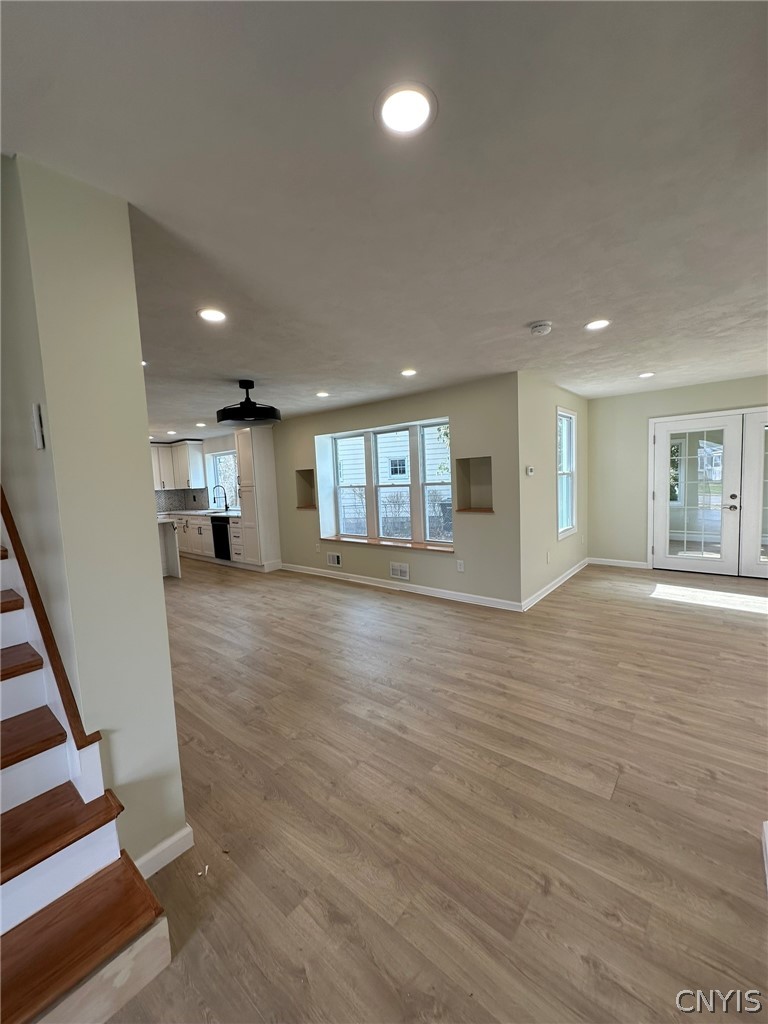 100 Sherbourne Road Syracuse, NY 13210 - Photo 13 of 34