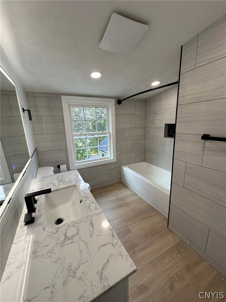 100 Sherbourne Road Syracuse, NY 13210 - Photo 29 of 34 2nd floor full bath