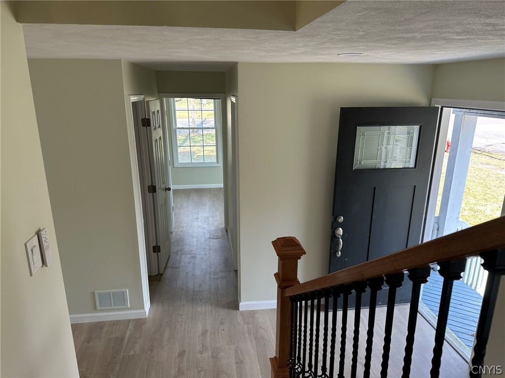 100 Sherbourne Road Syracuse, NY 13210 - Photo 8 of 34