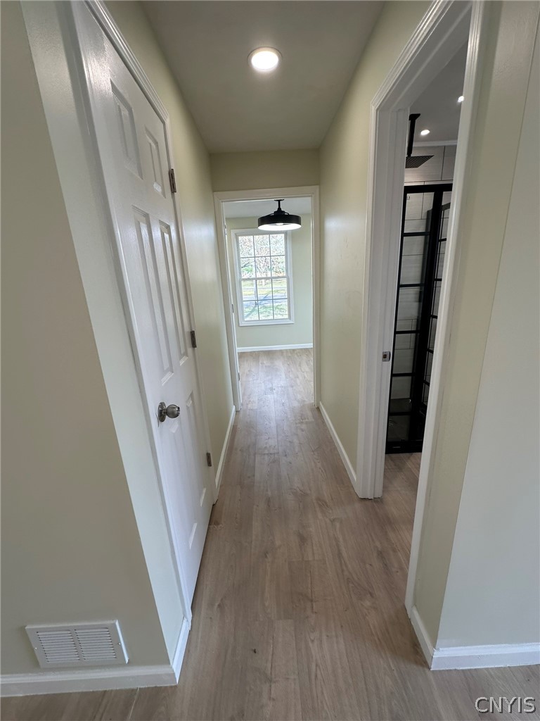 100 Sherbourne Road Syracuse, NY 13210 - Photo 9 of 34