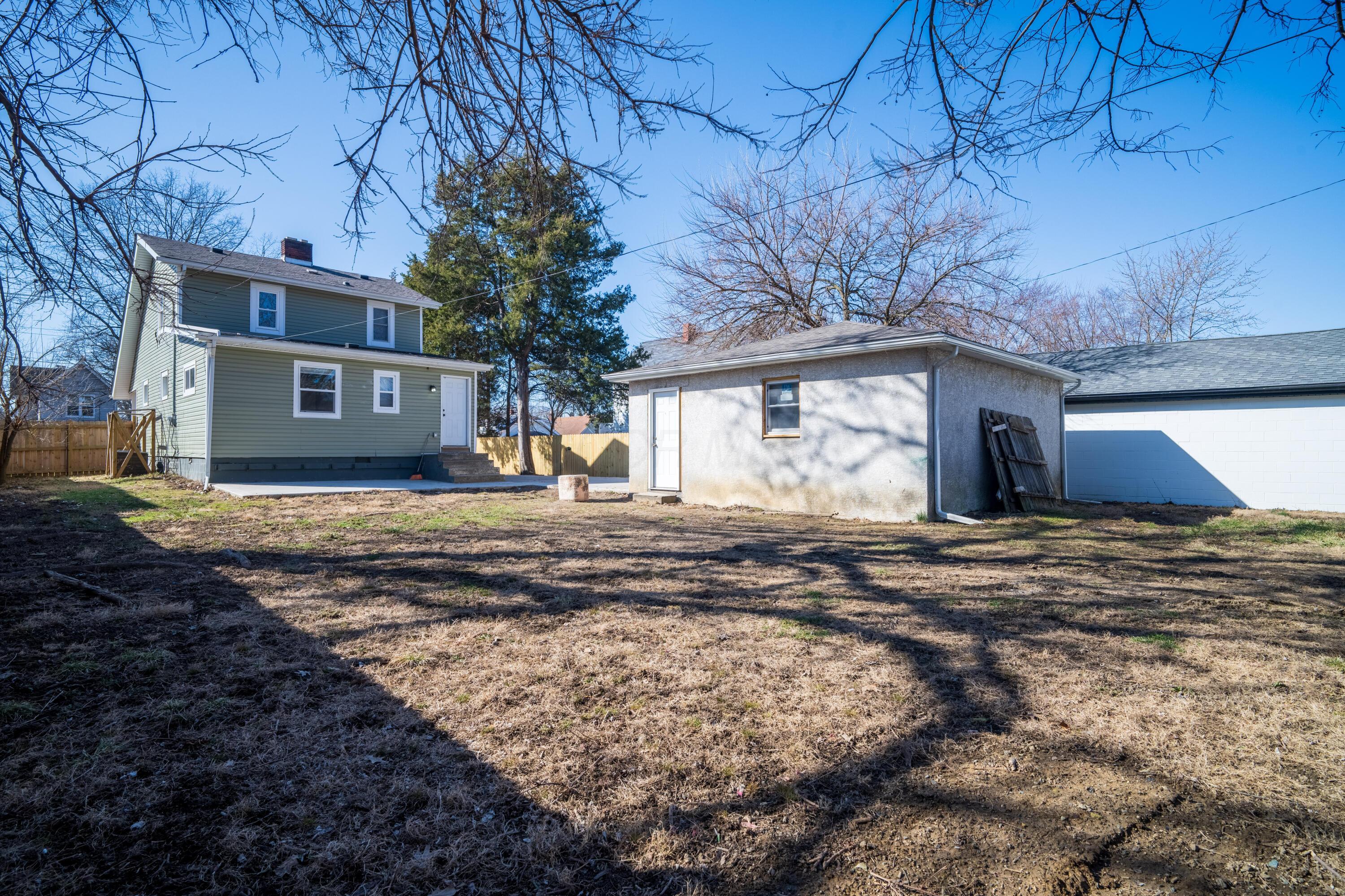 1360 East Weber Road Columbus, OH 43211 - Photo 5 of 25 DSC_5108-HDR-Edit