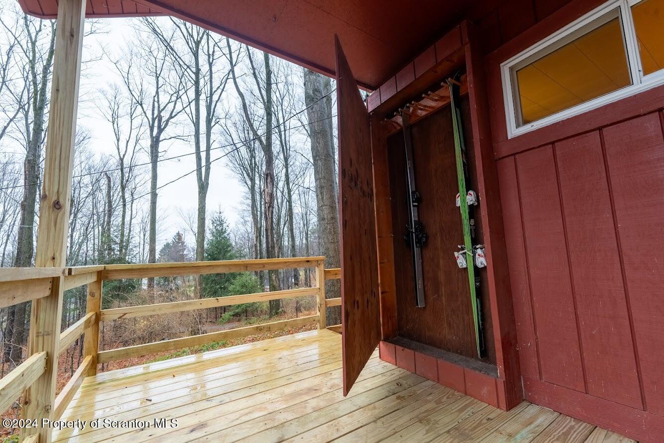 18285 Pa-92 Jackson, PA 18825 - Photo 37 of 49 a view of balcony with small space