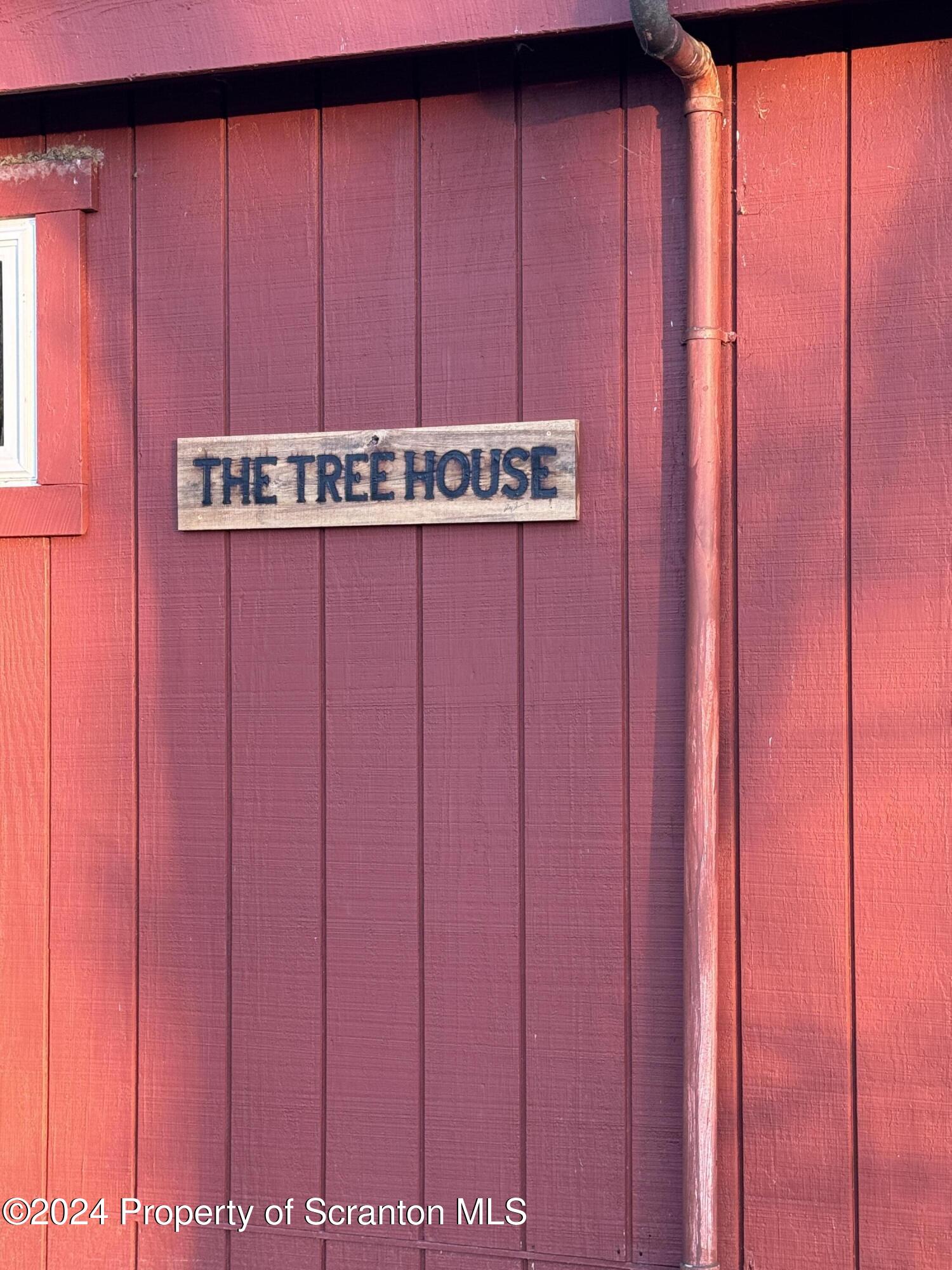 18285 Pa-92 Jackson, PA 18825 - Photo 6 of 49 a view of a wooden closet