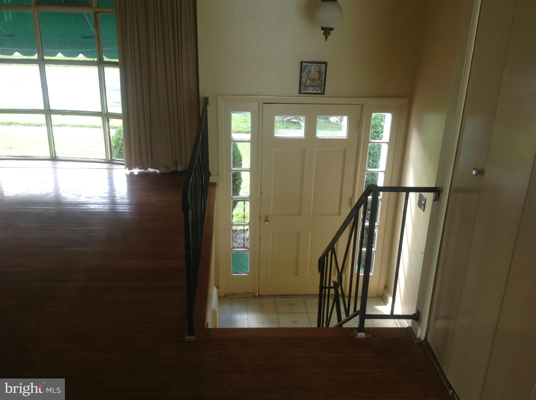 12701 Barbara Road Silver Spring, MD 20906 - Photo 5 of 21 a view of entryway