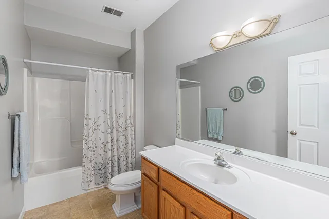 $199,900 | 112 Cherry Ln Drive, Milan, MI 48160