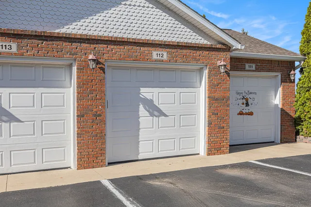 $199,900 | 112 Cherry Ln Drive, Milan, MI 48160