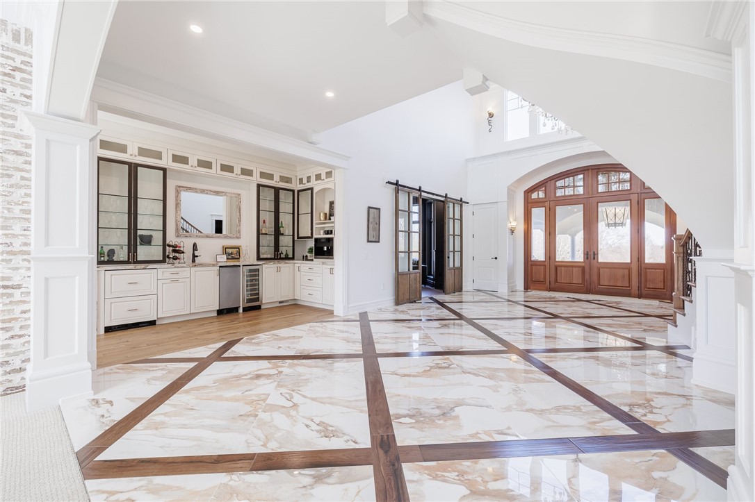 825 Victor Road Perinton, NY 14564 - Photo 5 of 50