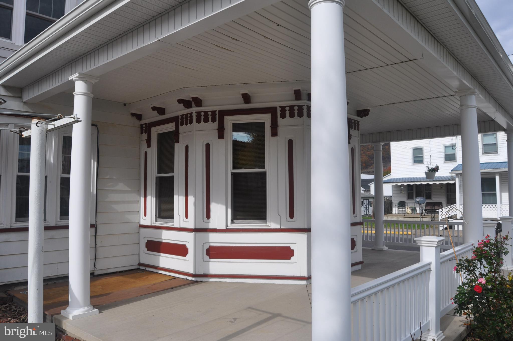 540 South 2nd Street Lykens, PA 17048 - Photo 5 of 42 a view of entryway