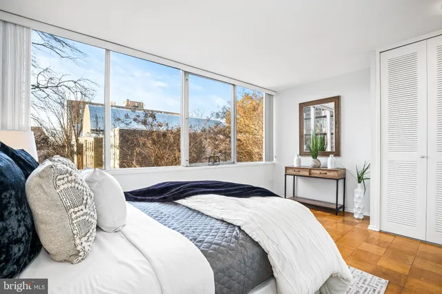 $479,000 | 345 O Street Southwest, Washington, DC 20024