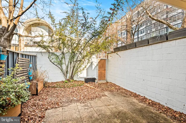 $479,000 | 345 O Street Southwest, Washington, DC 20024