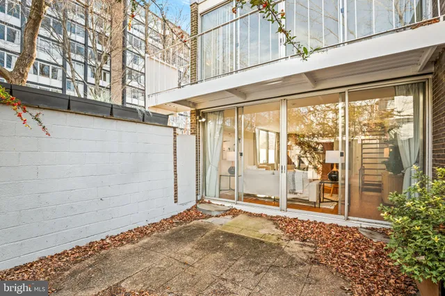 $479,000 | 345 O Street Southwest, Washington, DC 20024