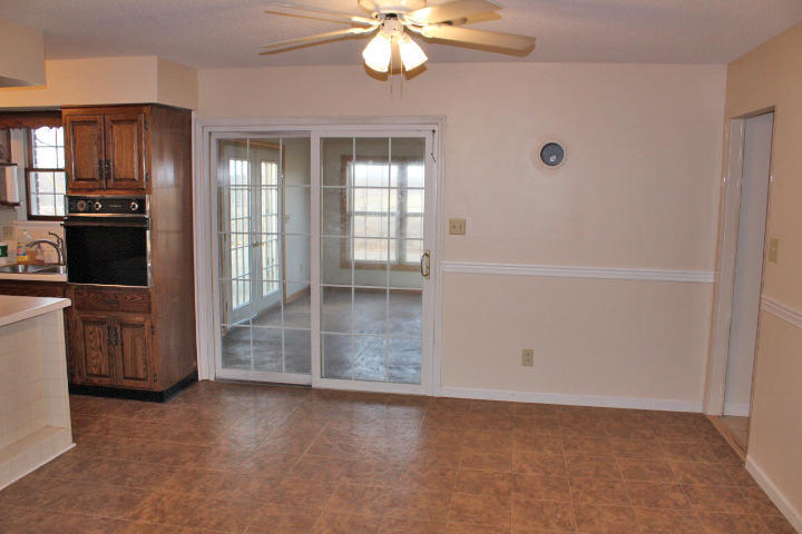 3624 Vaught Ridge Road Bethelridge, KY 42516 - Photo 11 of 31 IMG_5419