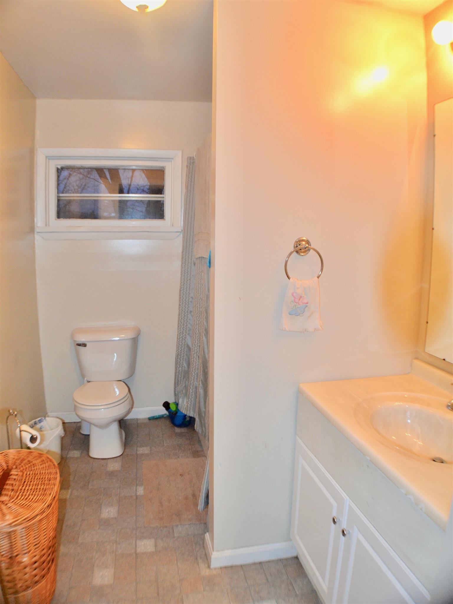 265 Old Temperance Hall Road Liberty, TN 37095 - Photo 12 of 15 a bathroom with a toilet and a sink