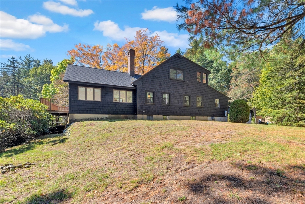14 Pond Street Topsfield, MA 01983 - Photo 3 of 36 a house view with a outdoor space