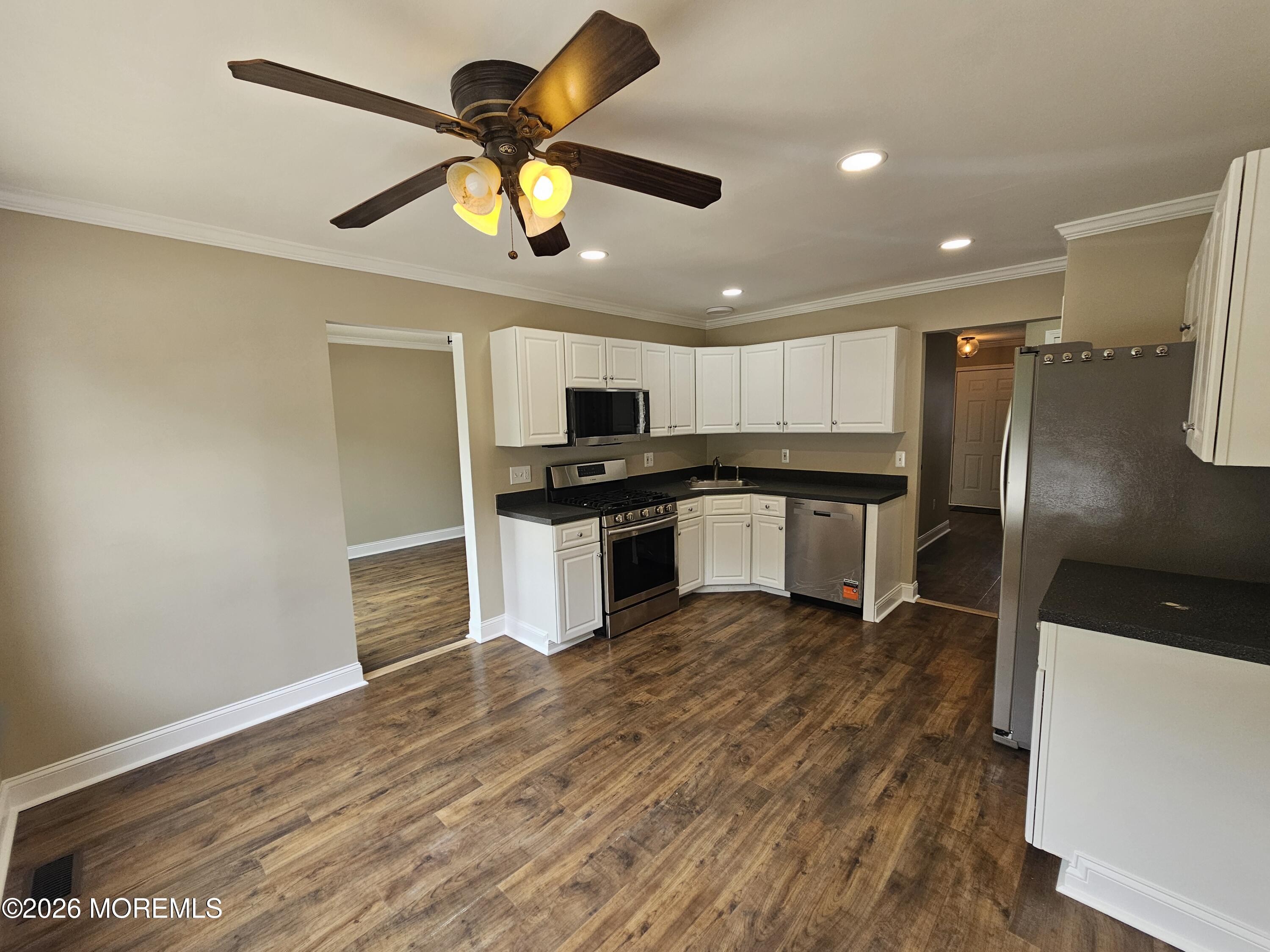 73 Timberline Road Bayville, NJ 08721 - Photo 4 of 30 20260925_130104