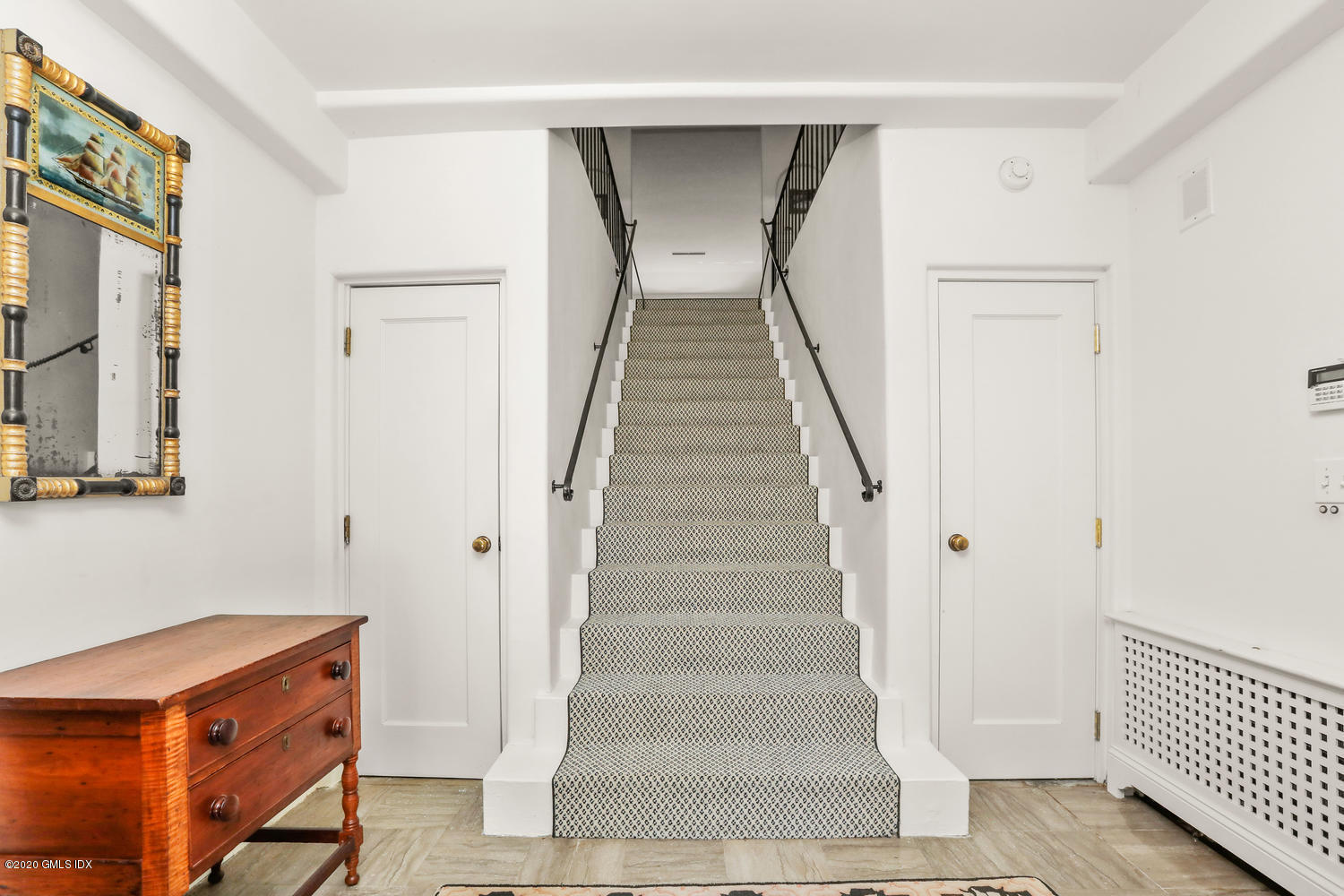 8 Hill Ln Avenue Riverside, CT 06878 - Photo 34 of 49 Front Entrance Hall