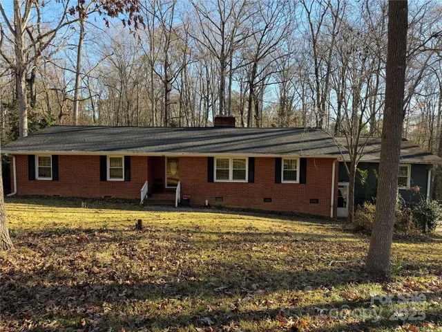 $350,000 | 962 Sherwood Circle, Lancaster, SC 29720