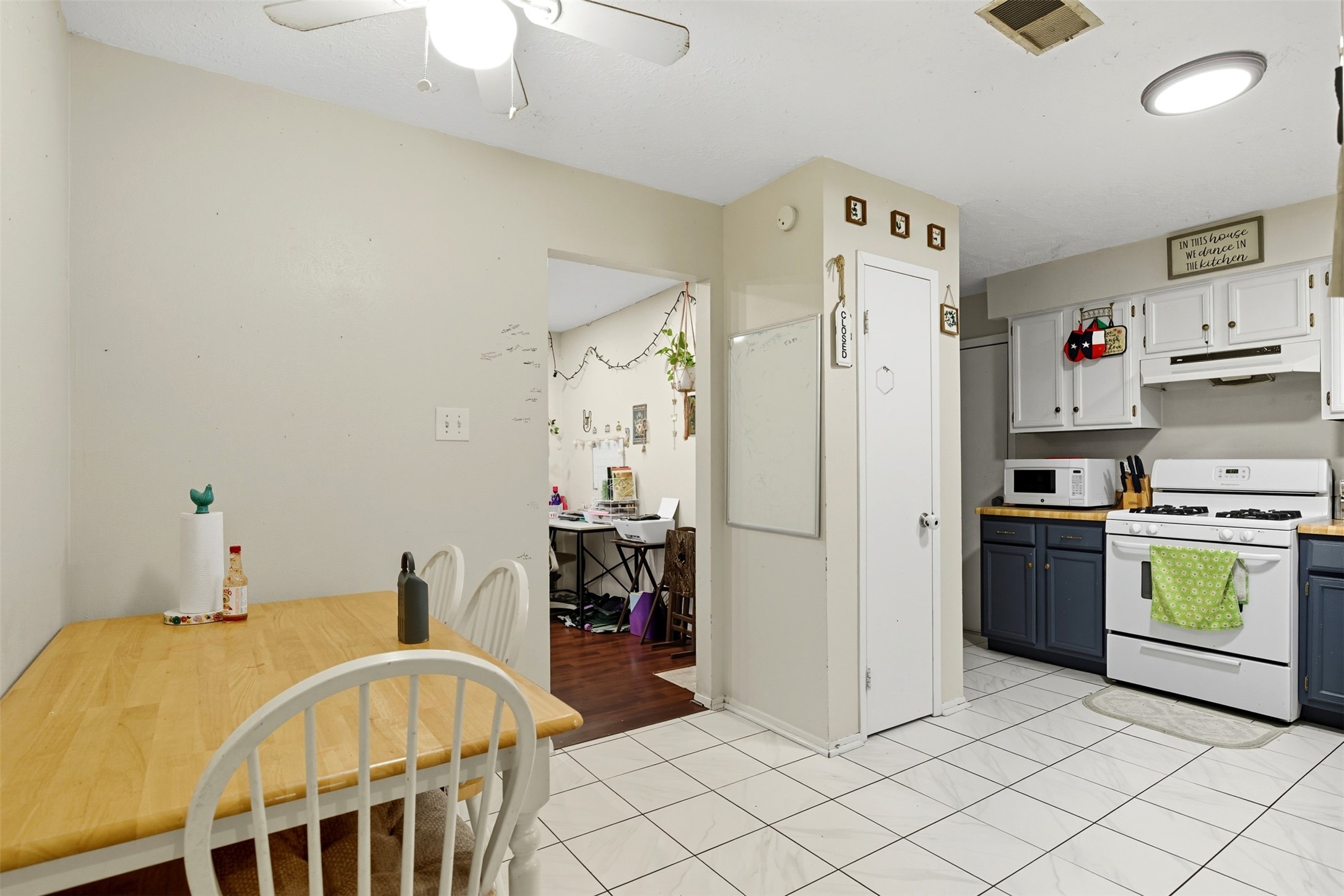 23907 Conefall Court Spring, TX 77373 - Photo 11 of 24