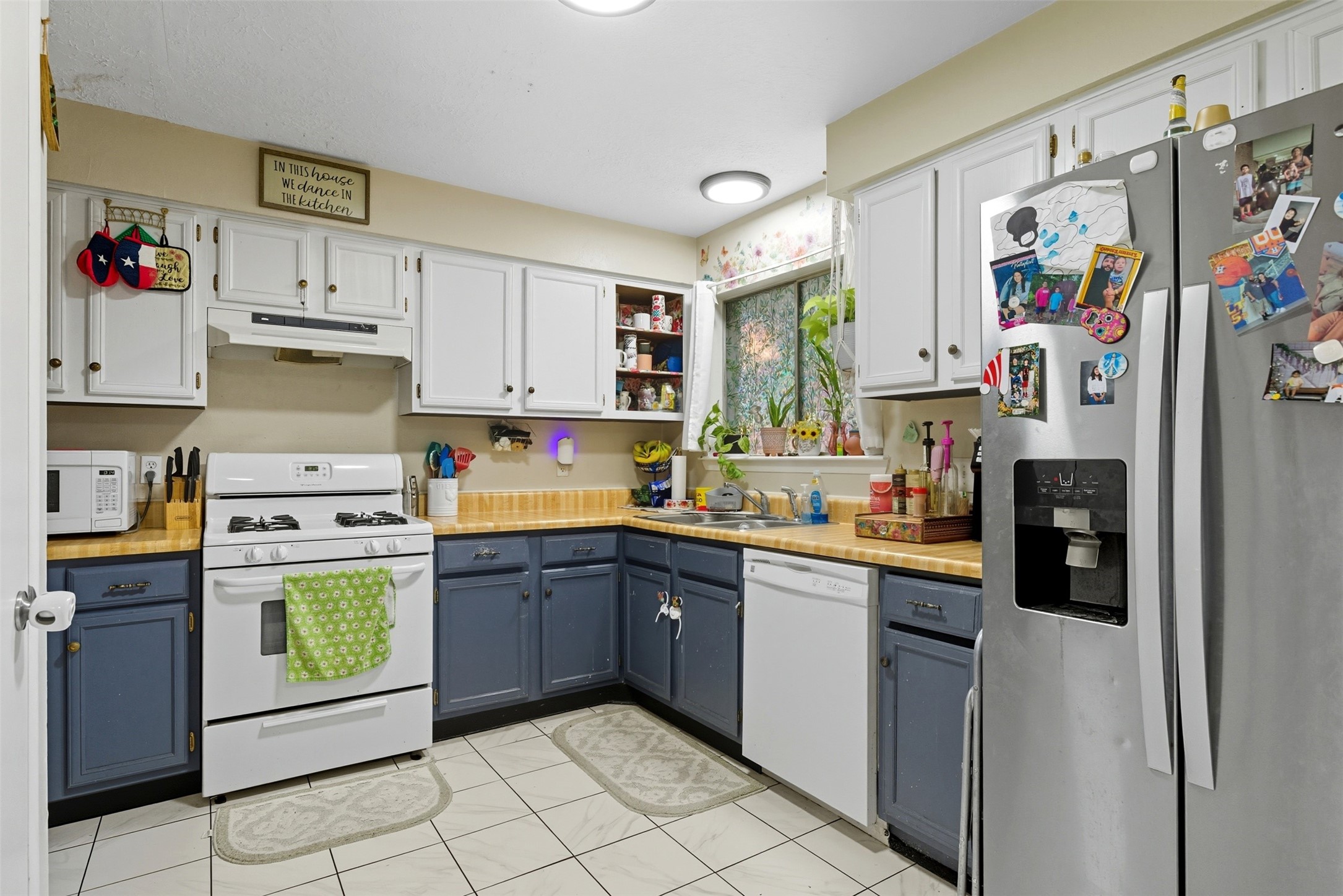 23907 Conefall Court Spring, TX 77373 - Photo 10 of 24