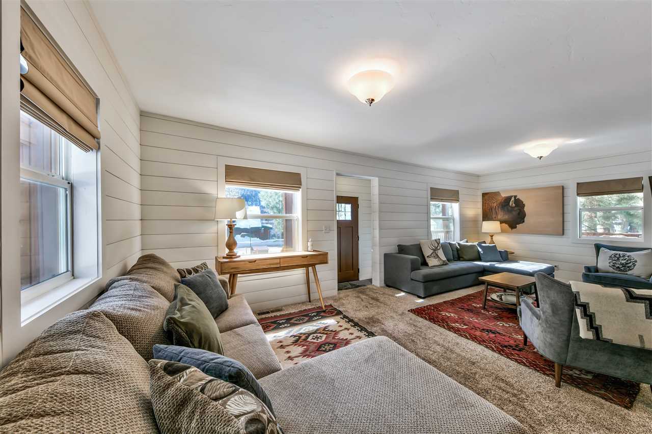 13610 Donner Pass Road Truckee, CA 96161 - Photo 8 of 20 Gallery Image 8