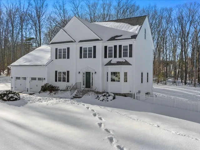 $1,050,000 | 13 Teresa Drive, Millis, MA 02054