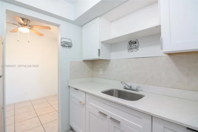 $1,650 | 712 Northeast 8th Street, Unit 102, Hallandale Beach, FL 33009