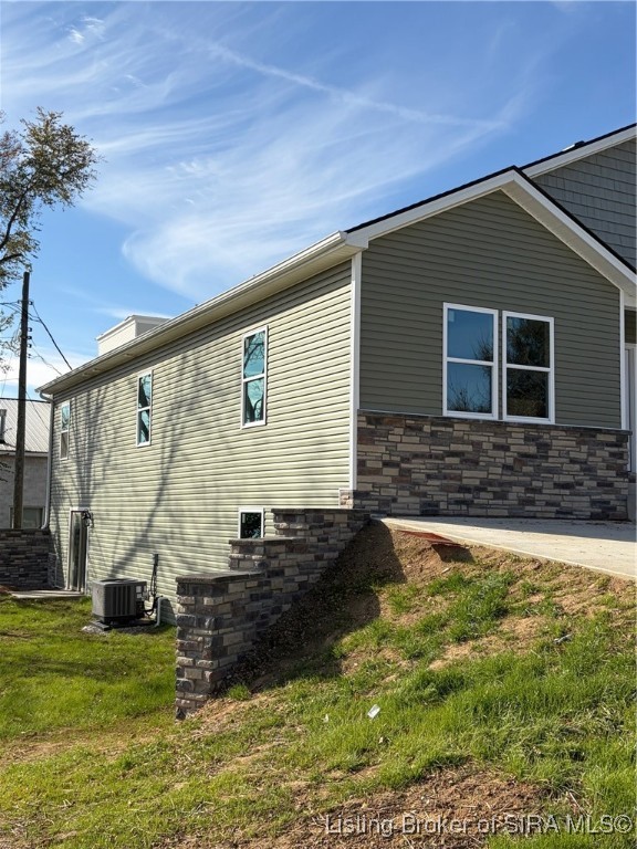 121 Level Street Charlestown, IN 47111 - Photo 2 of 48