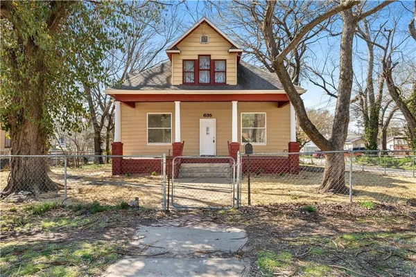 $107,000 | 635 North Cedar Street, Nevada, MO 64772