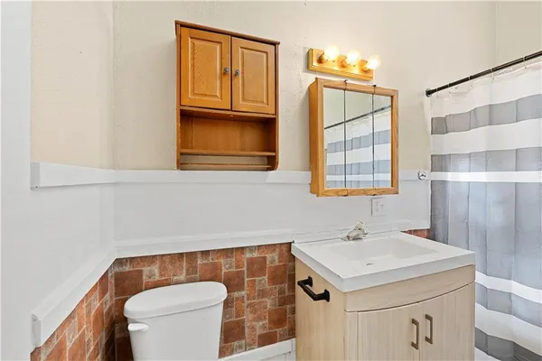 $107,000 | 635 North Cedar Street, Nevada, MO 64772