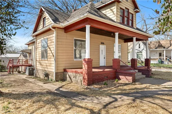 $107,000 | 635 North Cedar Street, Nevada, MO 64772