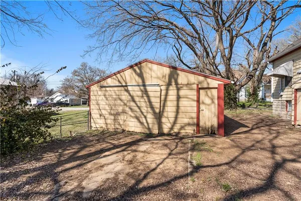 $107,000 | 635 North Cedar Street, Nevada, MO 64772