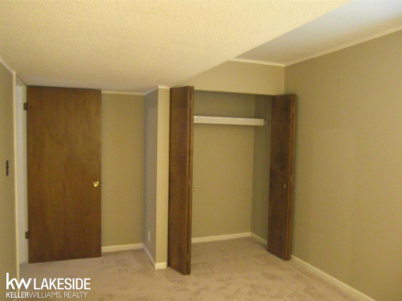 3214 Willet Avenue Rochester, MI 48309 - Photo 28 of 44 31330663-27.JPG