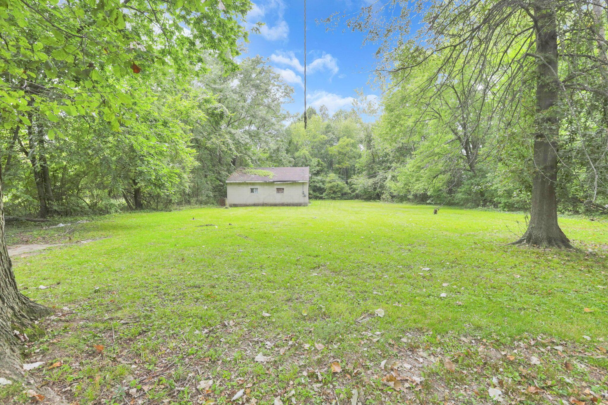2365 Stelzer Road Columbus, OH 43219 - Photo 31 of 33 2365 Stelzer Road