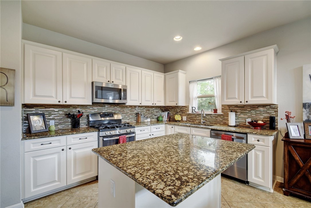 267 Stone View Trail Austin, TX 78737 - Photo 21 of 32