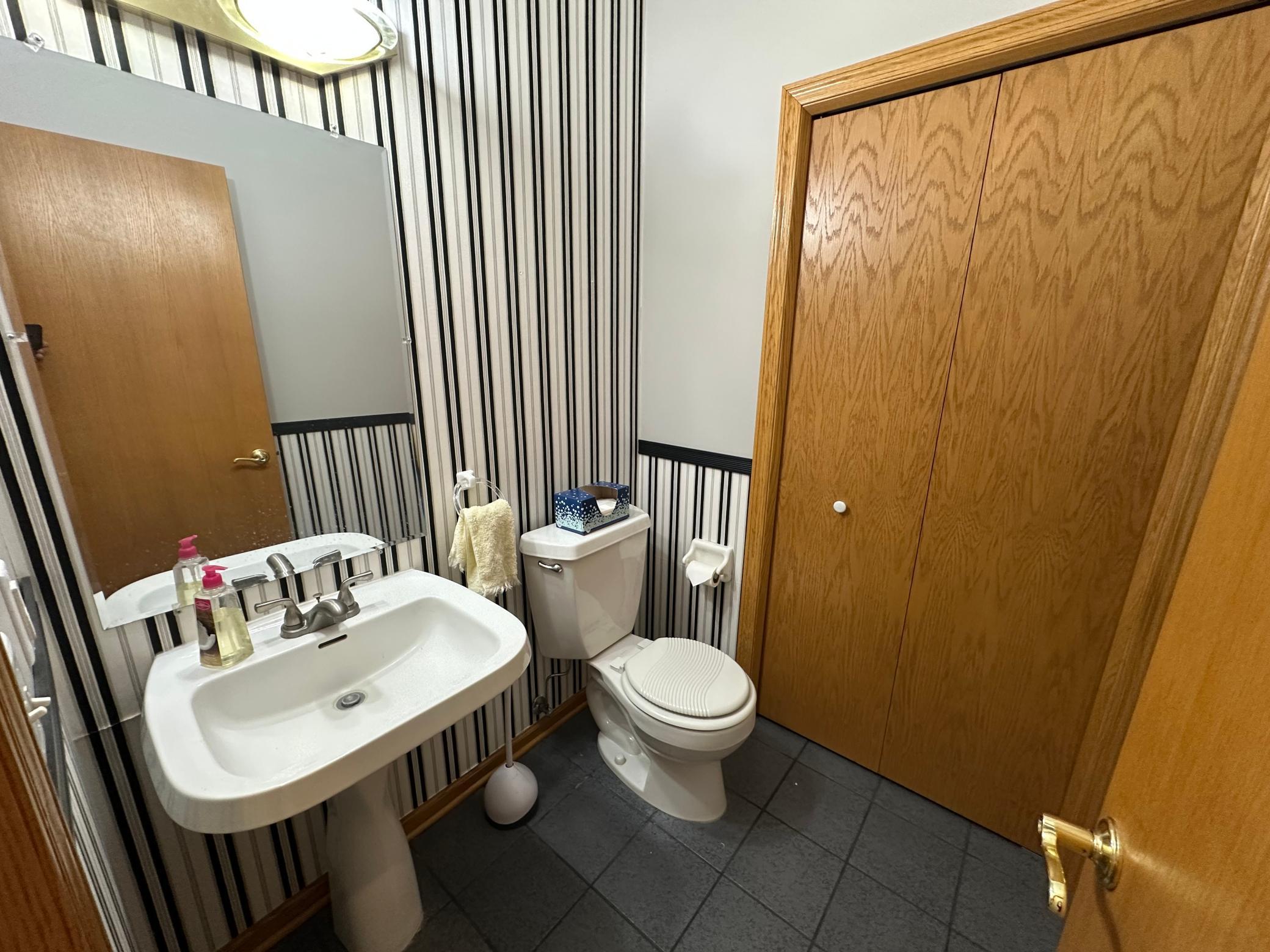 8487 Rice Lake Road Maple Grove, MN 55369 - Photo 28 of 32