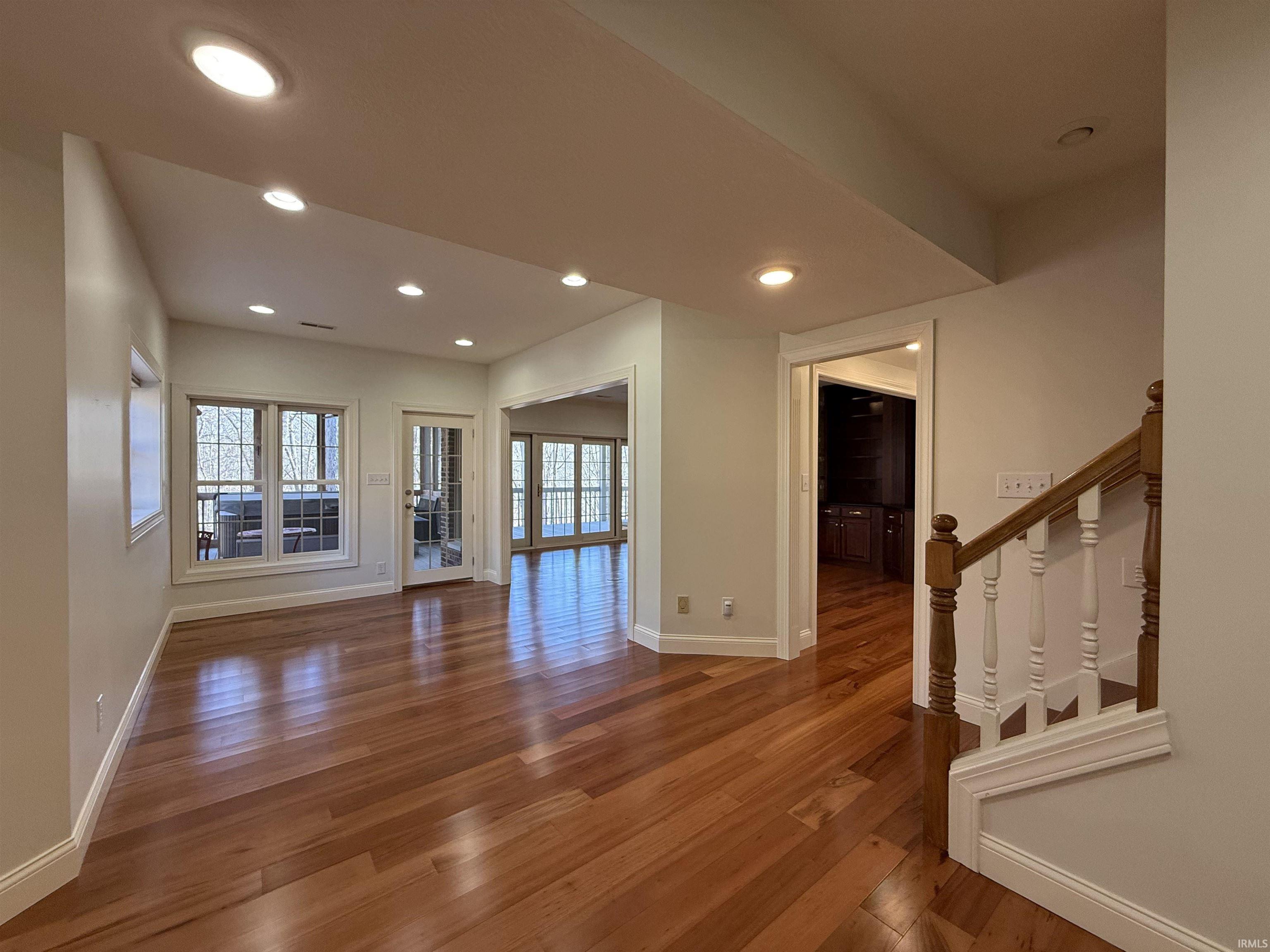2801 Pointe Cove Road Bloomington, IN 47401 - Photo 17 of 27 Gallery Image 17
