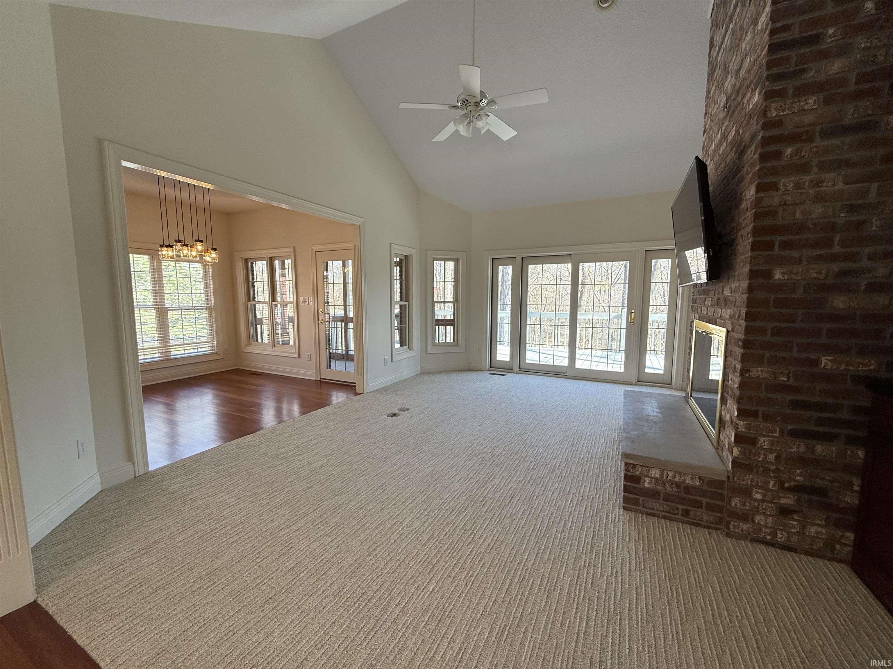 2801 Pointe Cove Road Bloomington, IN 47401 - Photo 5 of 27 Gallery Image 5