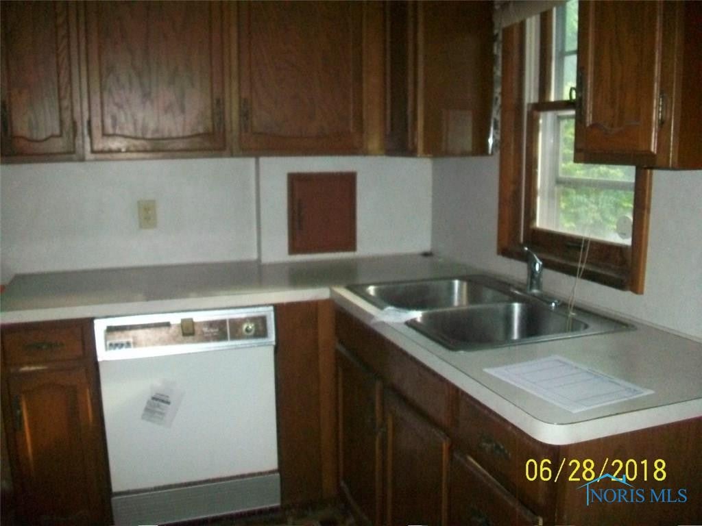 4151 Carthage Road Toledo, OH 43612 - Photo 5 of 13 Gallery Image 5