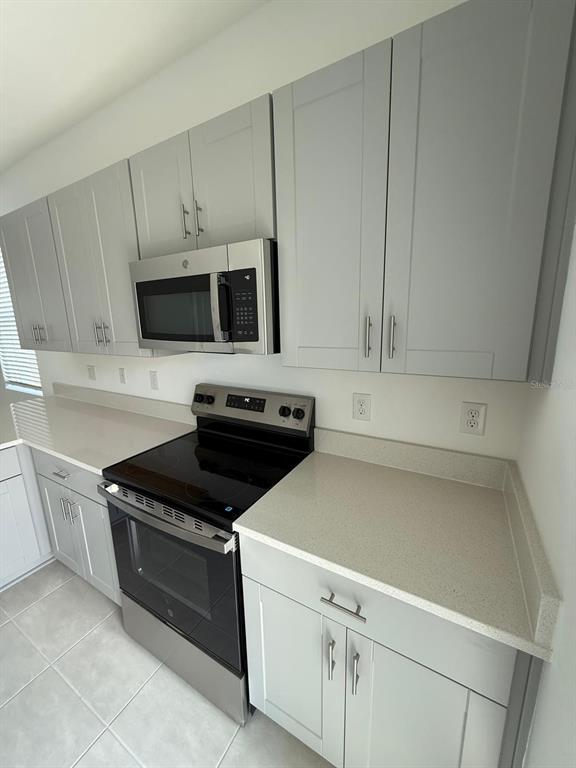 2953 Skyline Loop Kissimmee, FL 34758 - Photo 7 of 36