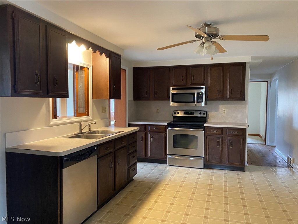 6305 Stoney Ridge Road North Ridgeville, OH 44039 - Photo 7 of 31