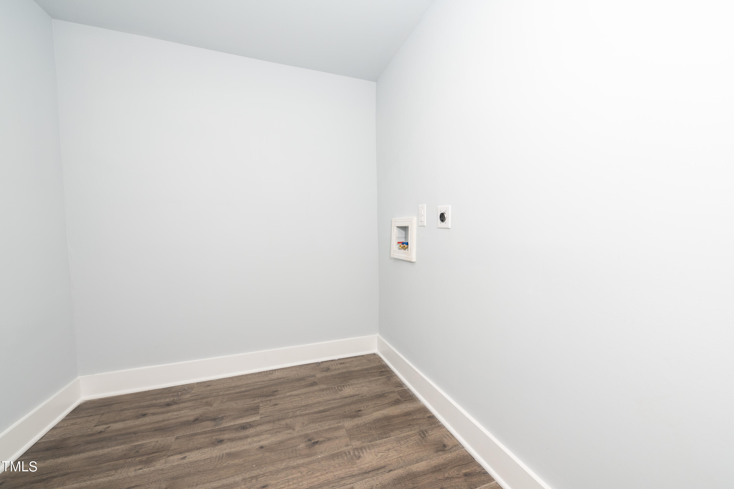 3095 Woodsdale Road Roxboro, NC 27574 - Photo 26 of 41 Laundry room
