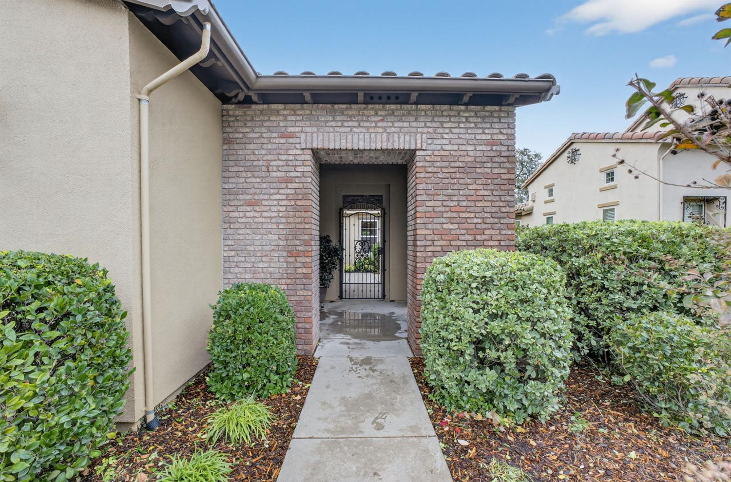 2050 Impressionist Way El Dorado Hills, CA 95762 - Photo 9 of 83