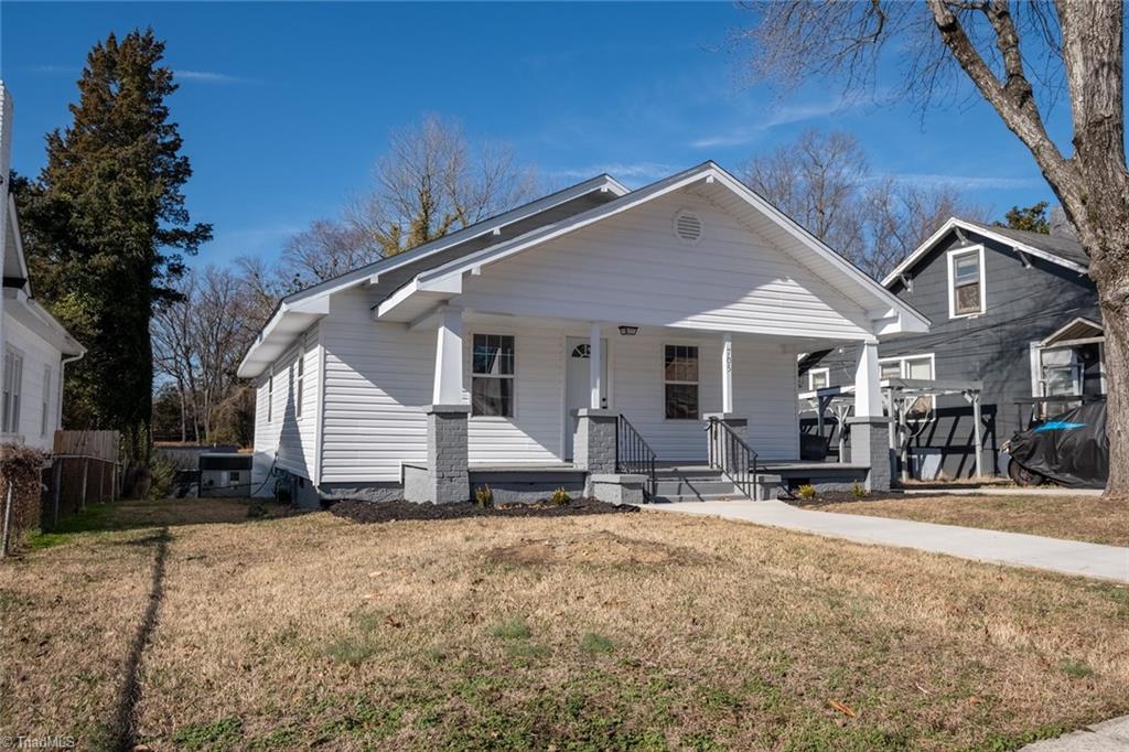 705 Carr Street High Point, NC 27262 - Photo 3 of 27