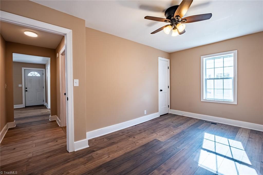 705 Carr Street High Point, NC 27262 - Photo 9 of 27